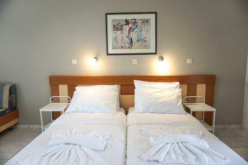 Dioni Hotel Adelianos Kampos Extérieur photo