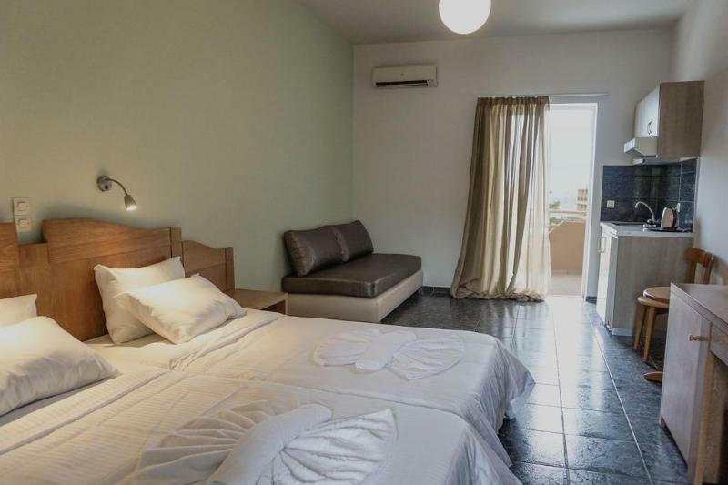 Dioni Hotel Adelianos Kampos Extérieur photo